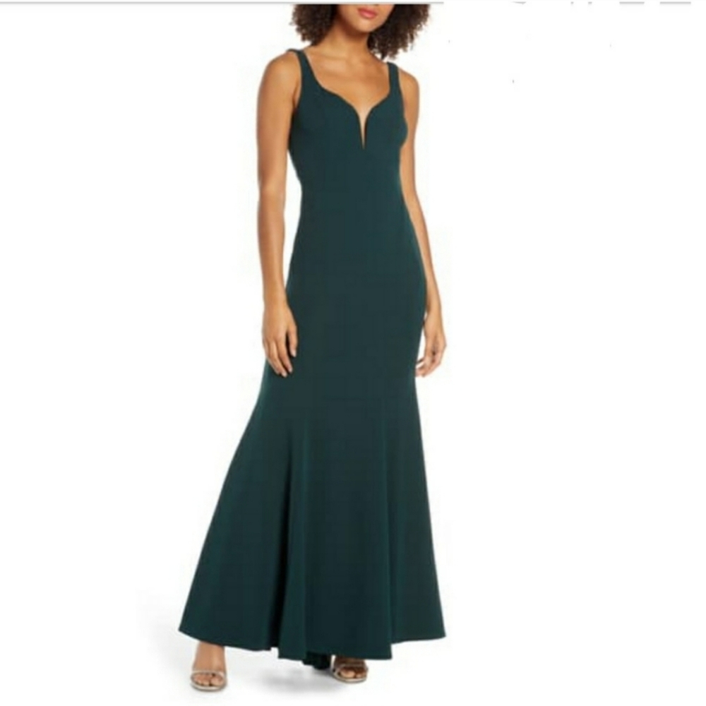 FIRM Lulus Aperitif Emerald Green Sleeveless Maxi Dress